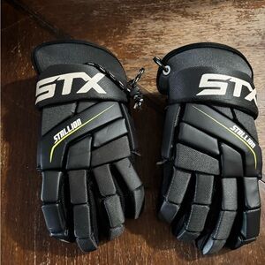 STX Stallion Black Hockey Gloves